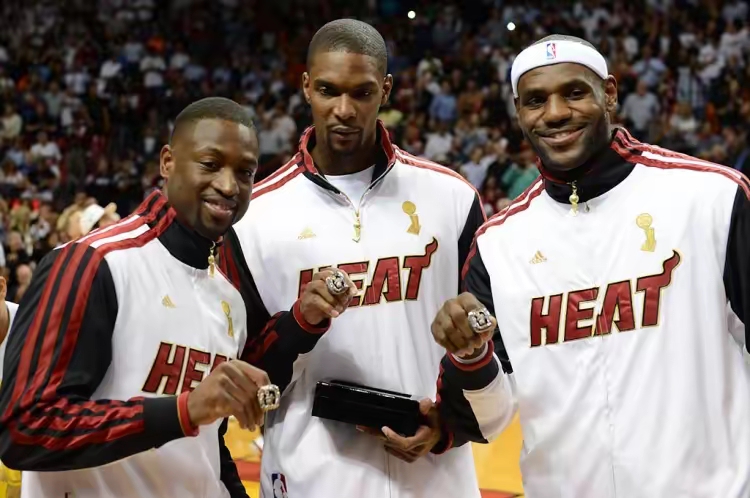 nba球员集体下跪(nba球员集体下跪是什么意思)